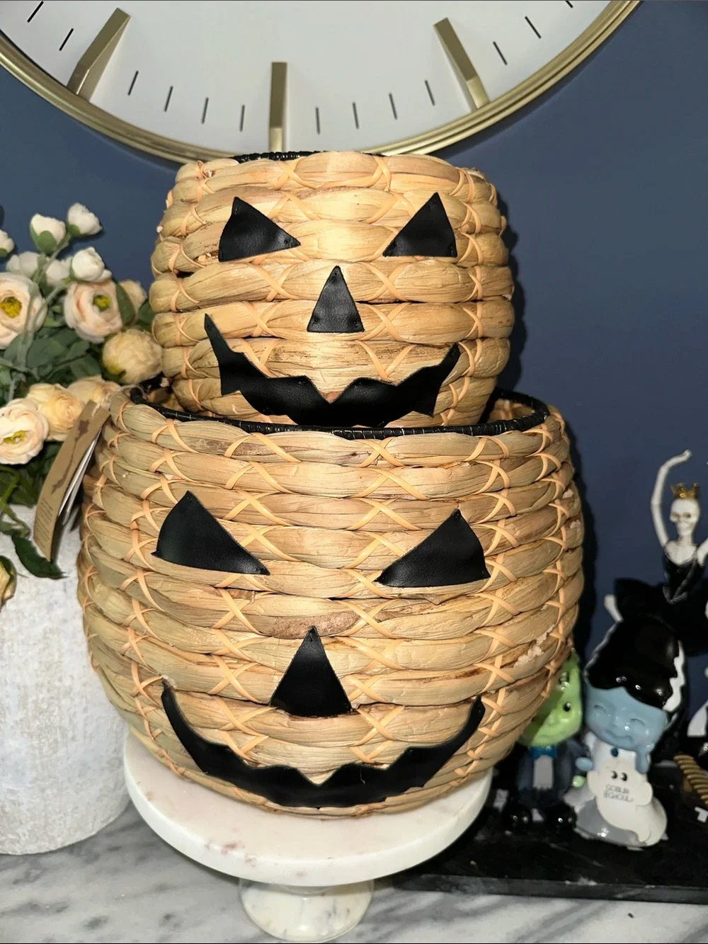 Handwoven Pumpkin Face Baskets - Natural Wicker Halloween Décor Jack o lantern